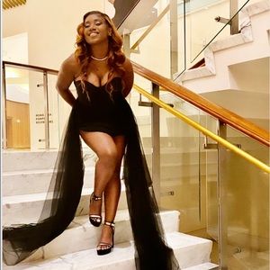 Meet your Posher, Lin-z